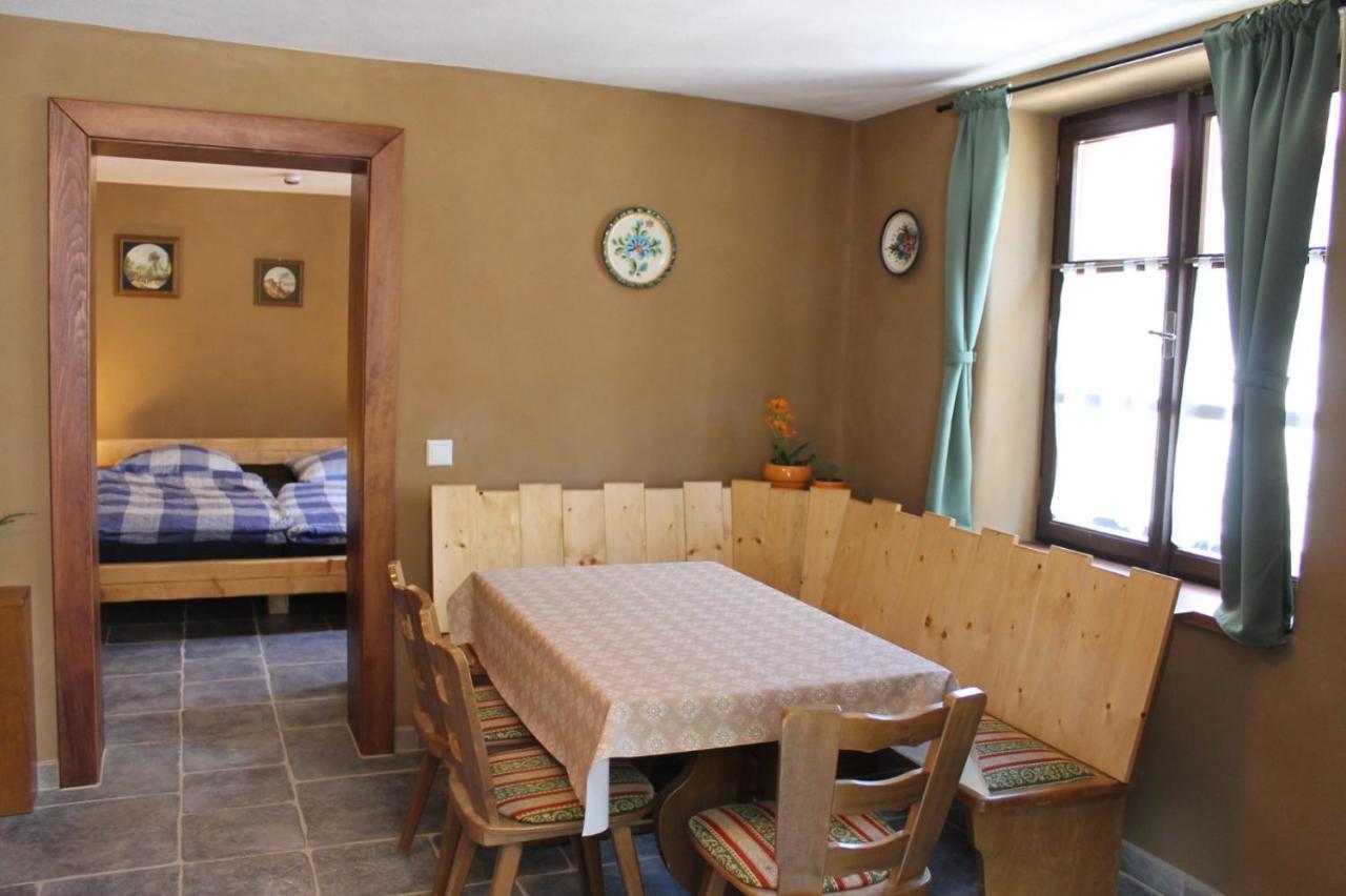 Apartamento Feriengut Zum Trinkstorch Leinsweiler Exterior foto